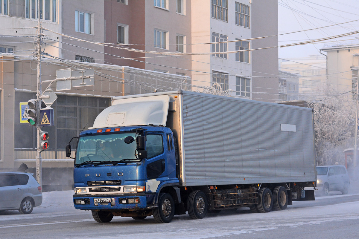 Саха (Якутия), № С 986 КХ 14 — Mitsubishi Fuso The Great