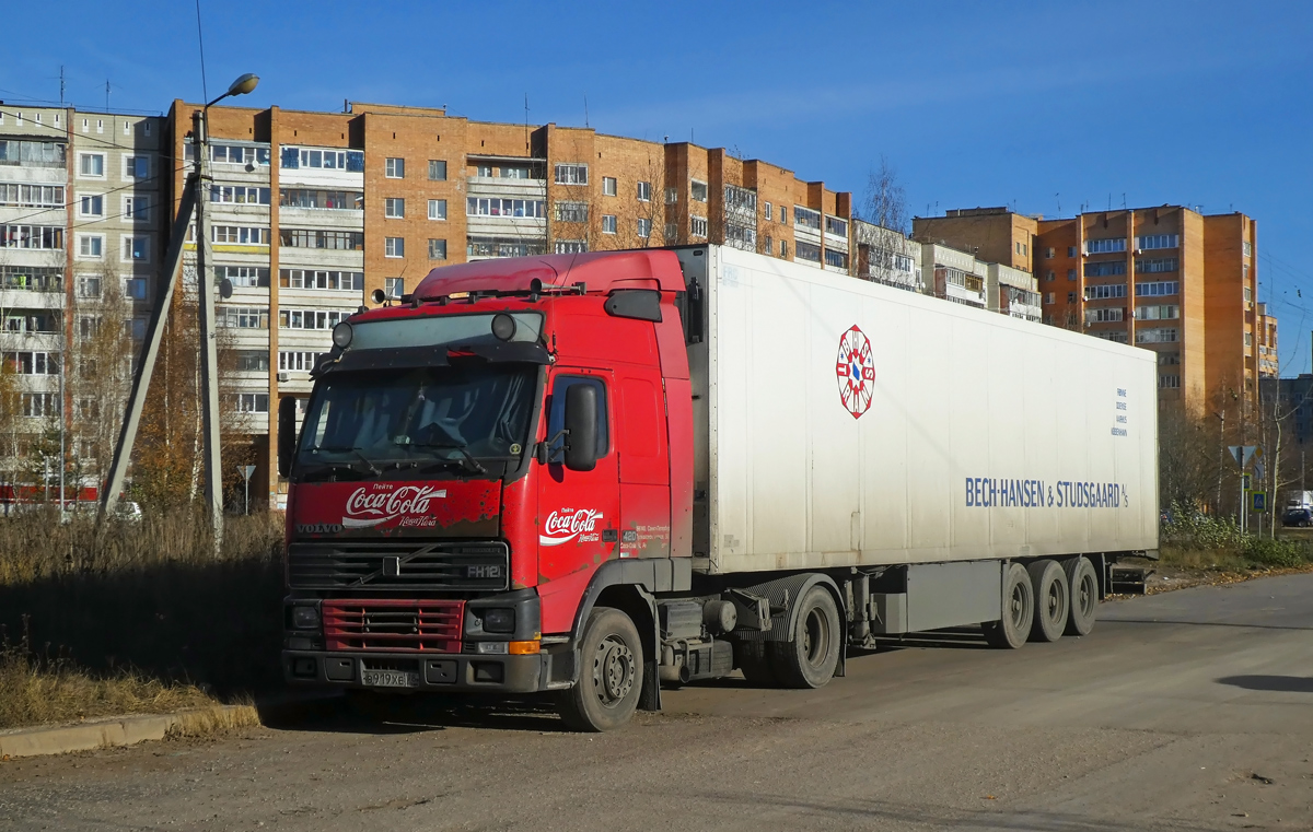 Санкт-Петербург, № В 919 ХЕ 78 — Volvo ('2002) FH12.420