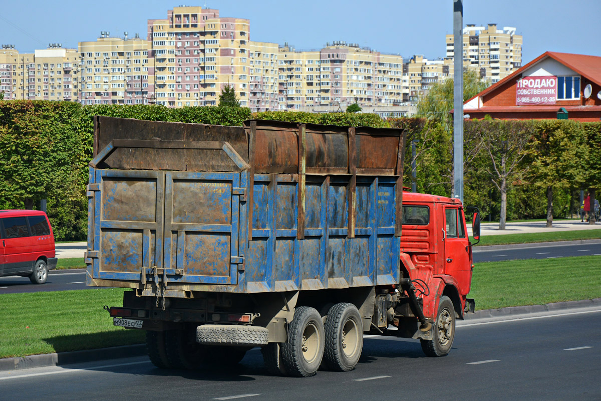 Краснодарский край, № М 908 ЕС 123 — КамАЗ-53213