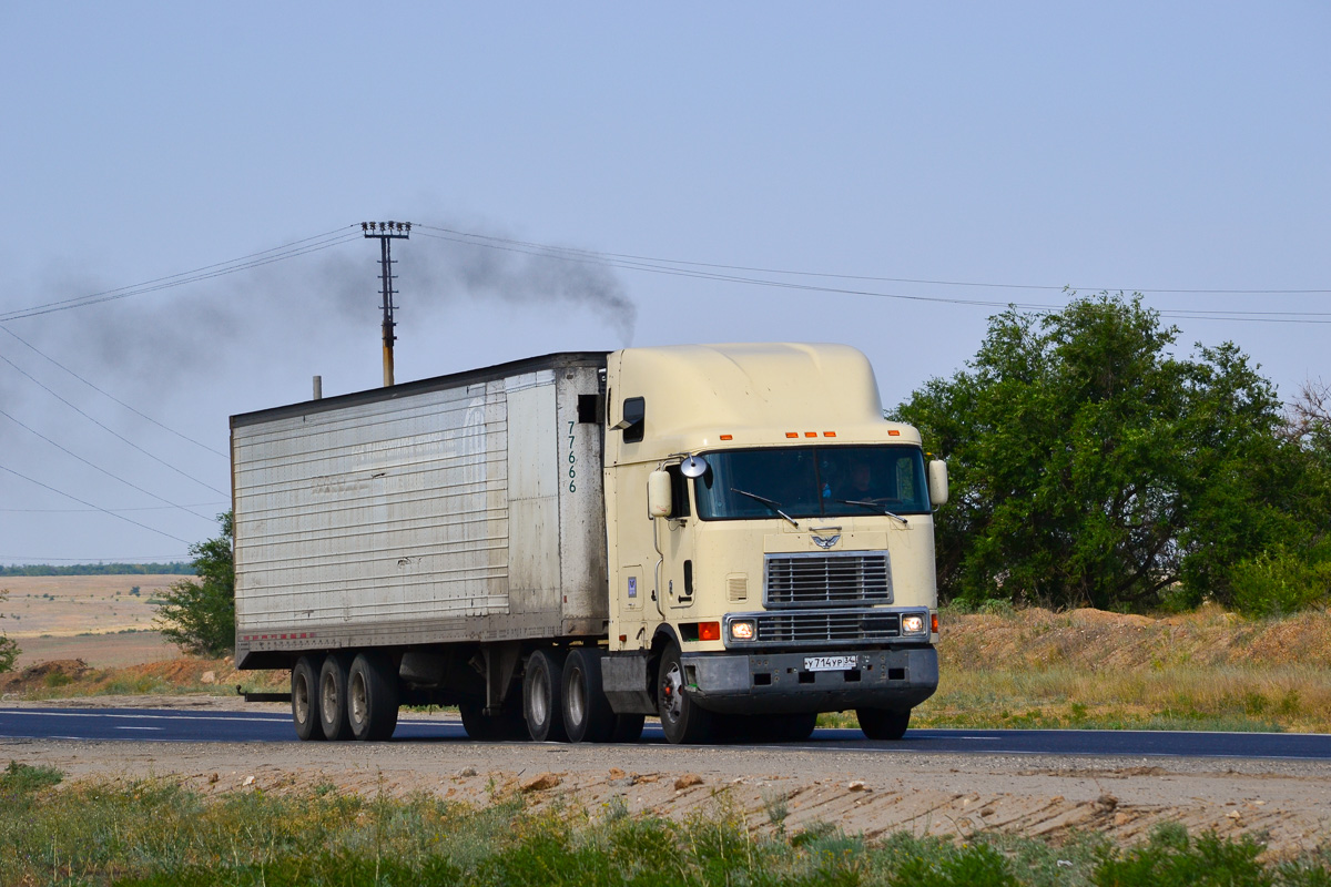 Волгоградская область, № У 714 УР 34 — International 9800