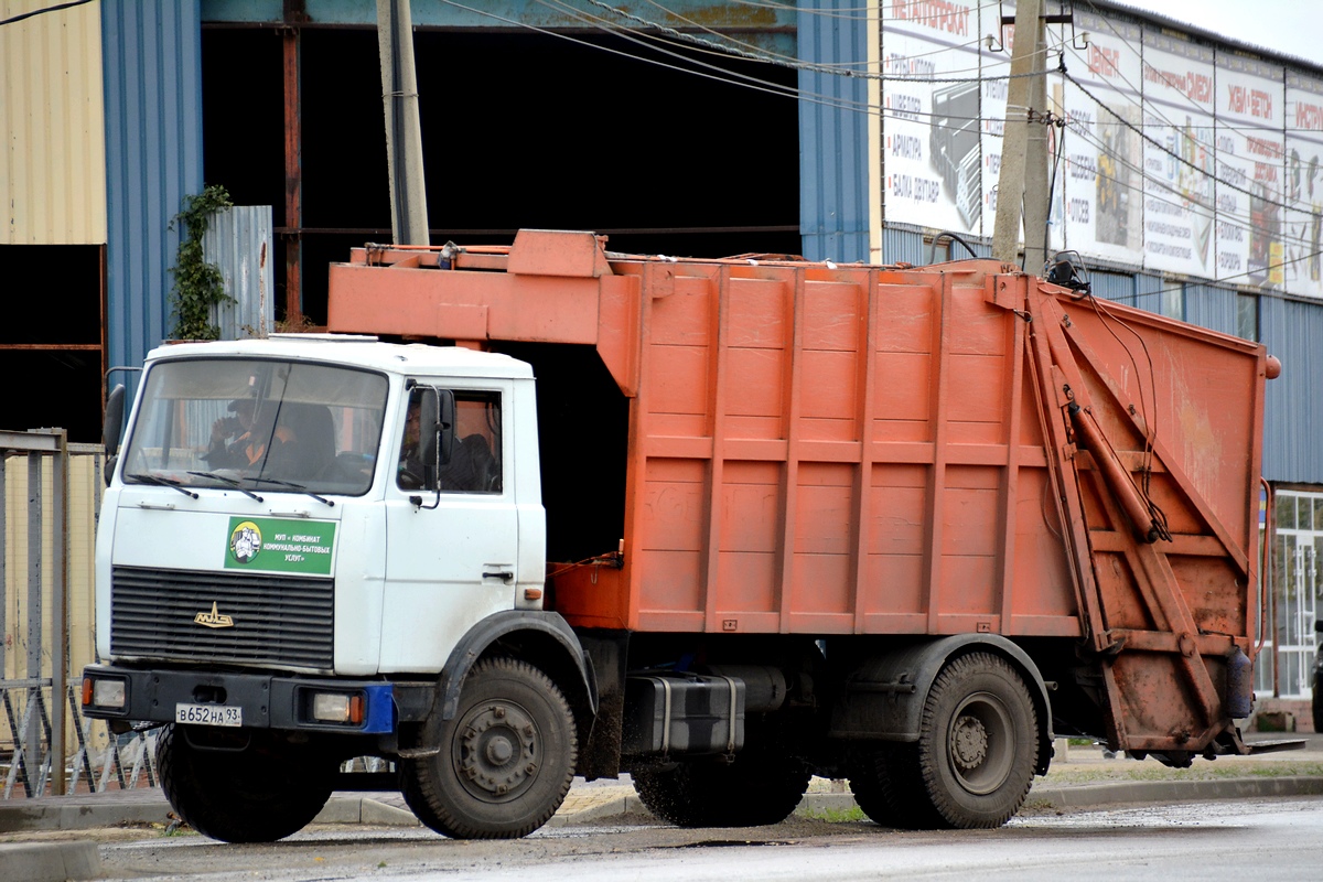 Краснодарский край, № В 652 НА 93 — МАЗ-5337 (общая модель)