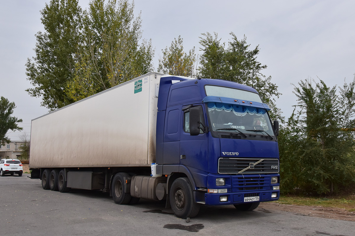 Волгоградская область, № В 644 ОТ 134 — Volvo ('1993) FH12.420