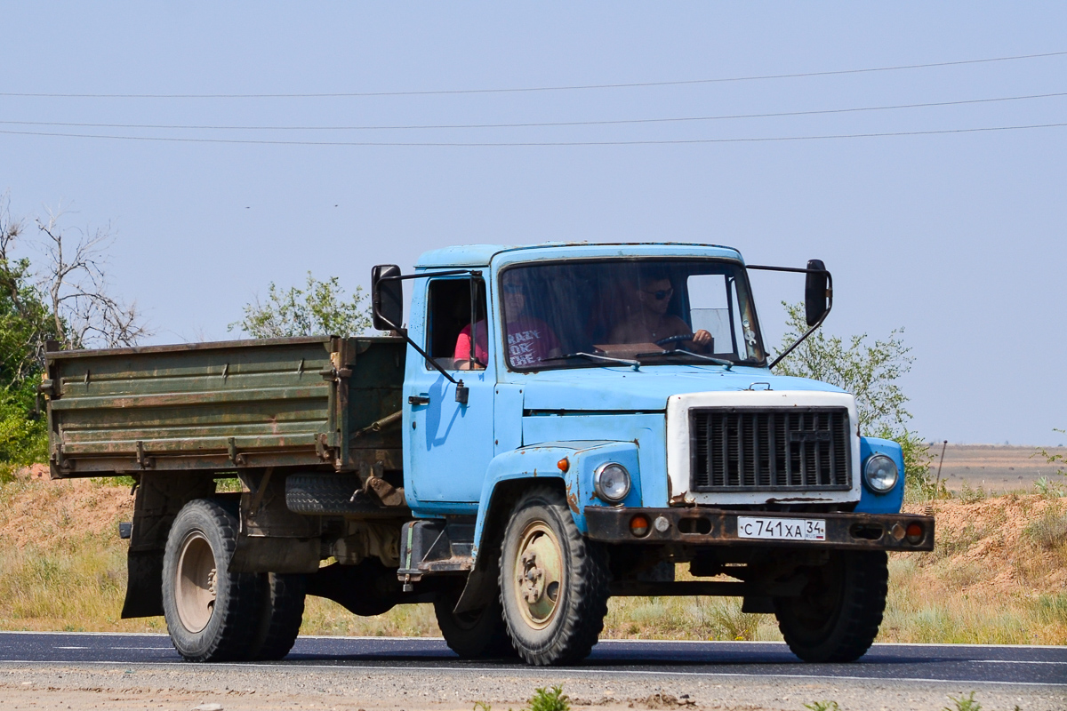 Волгоградская область, № С 741 ХА 34 — ГАЗ-33072