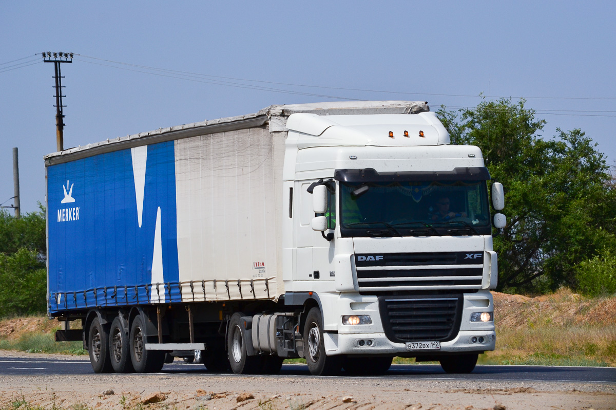 Кемеровская область, № В 372 ВХ 142 — DAF XF105 FT