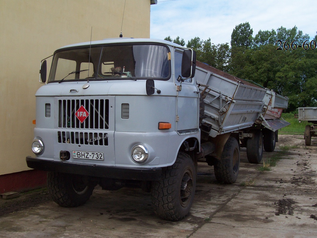 Венгрия, № BHZ-732 — IFA W50LA/K, LA/Z