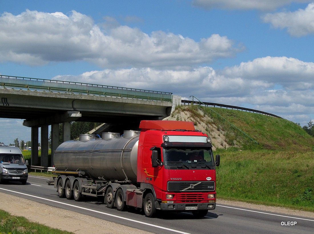 Смоленская область, № М 908 НМ 39 — Volvo ('1993) FH12.420