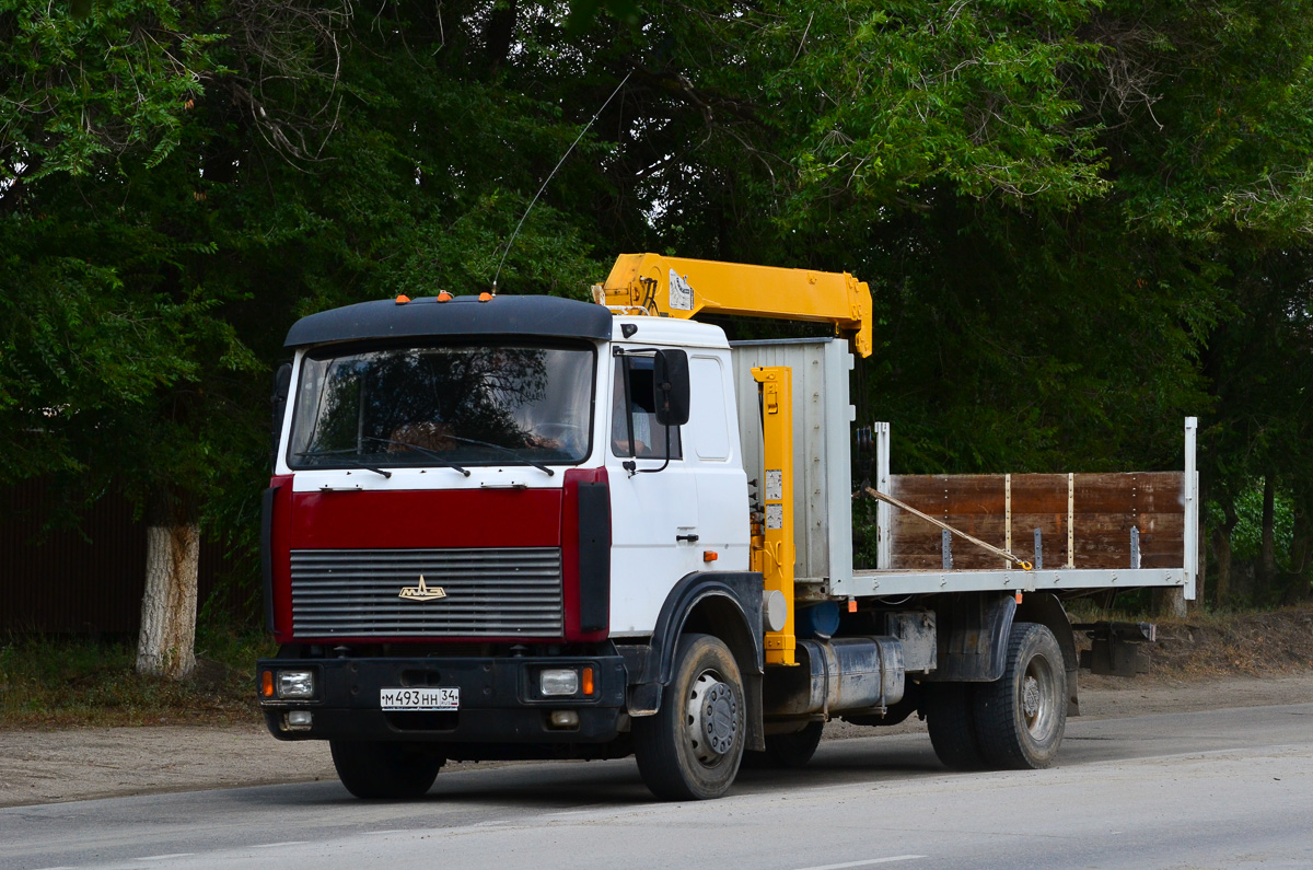 Волгоградская область, № М 493 НН 34 — МАЗ-5336A3