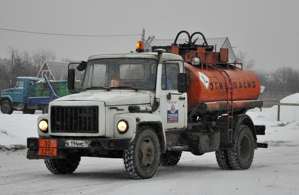 Московская область, № Е 194 МС 90 — ГАЗ-3309