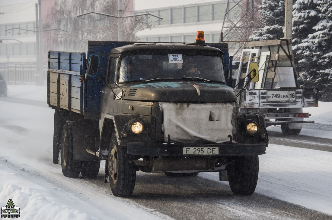 Восточно-Казахстанская область, № F 295 DE — ЗИЛ-431410