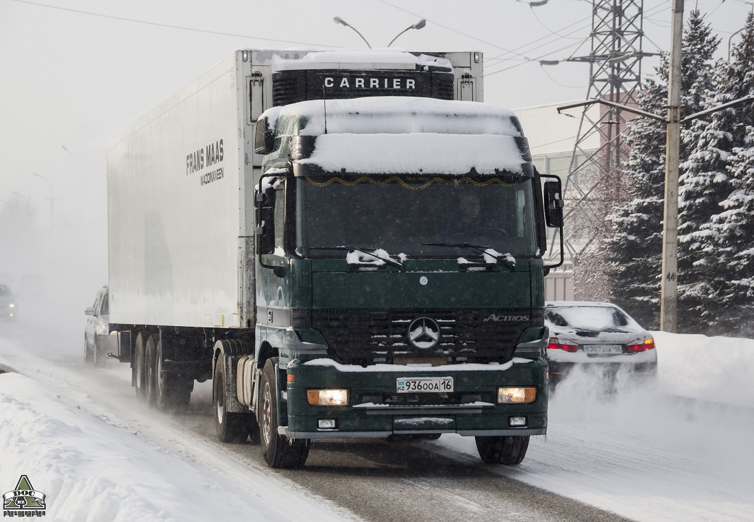 Восточно-Казахстанская область, № 936 OOA 16 — Mercedes-Benz Actros ('1997) 1840