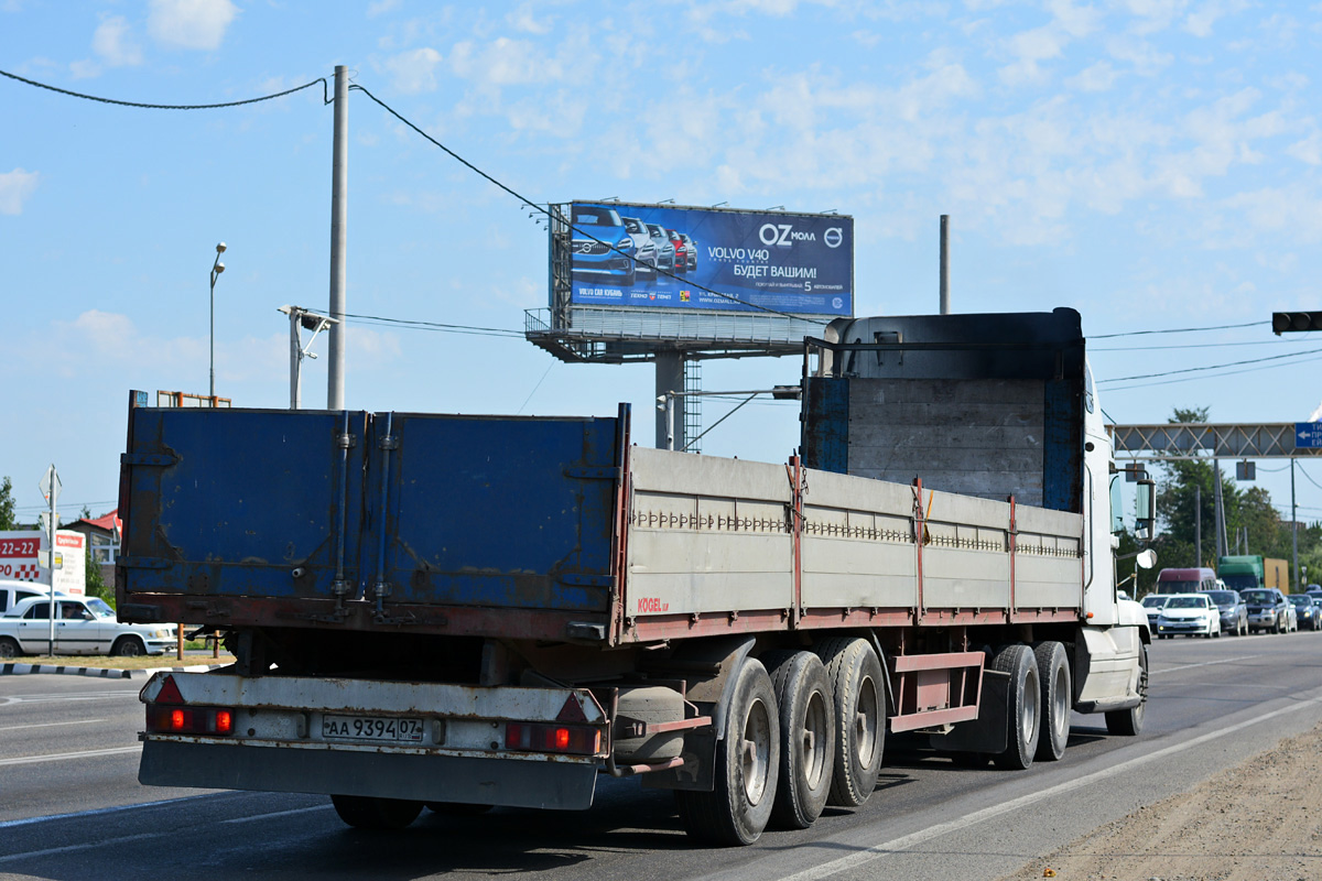 Кабардино-Балкария, № Е 698 ВР 07 — Freightliner Century Class