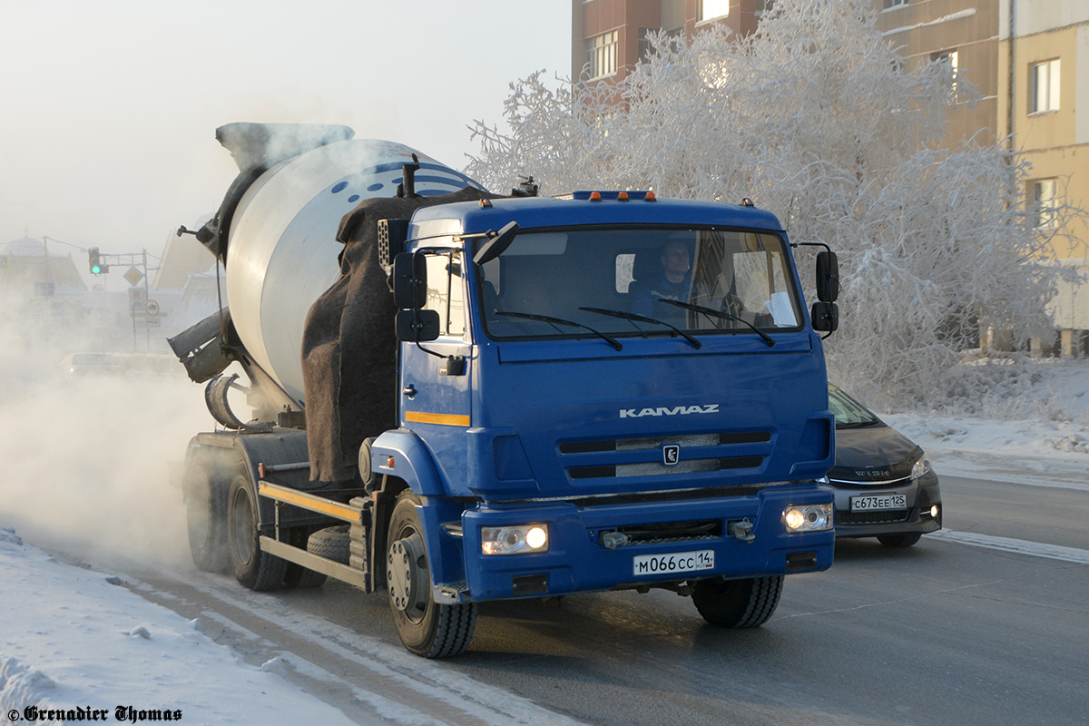 Саха (Якутия), № М 066 СС 14 — КамАЗ-65115 (общая модель)