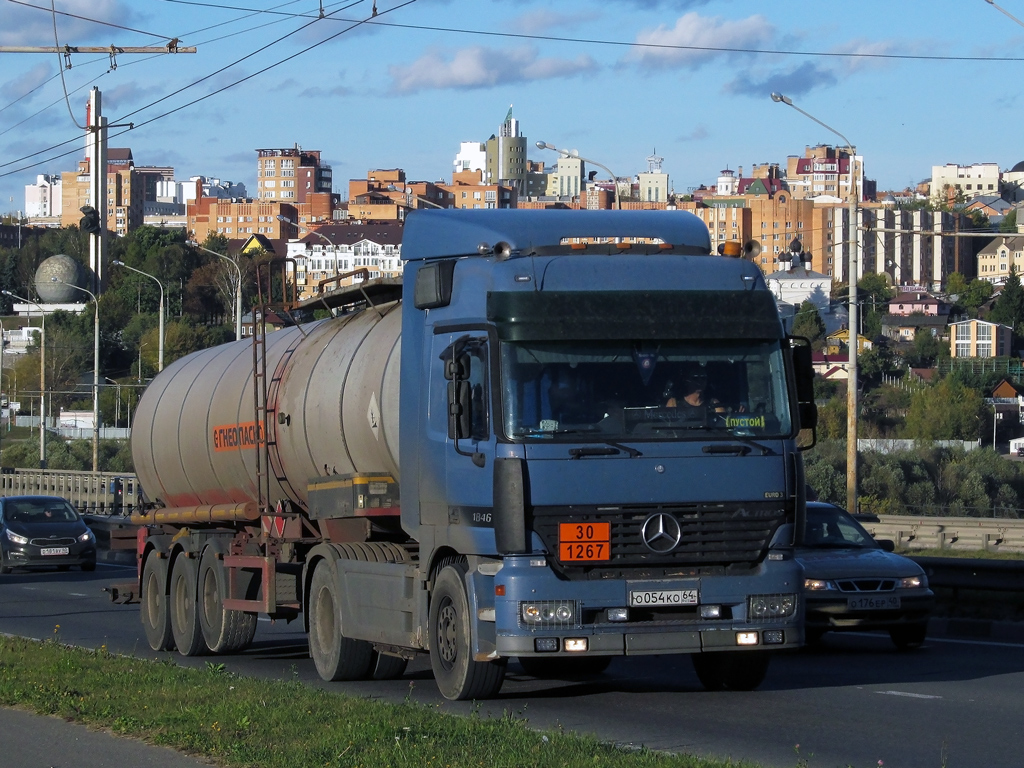 Саратовская область, № О 054 КО 64 — Mercedes-Benz Actros ('1997) 1846