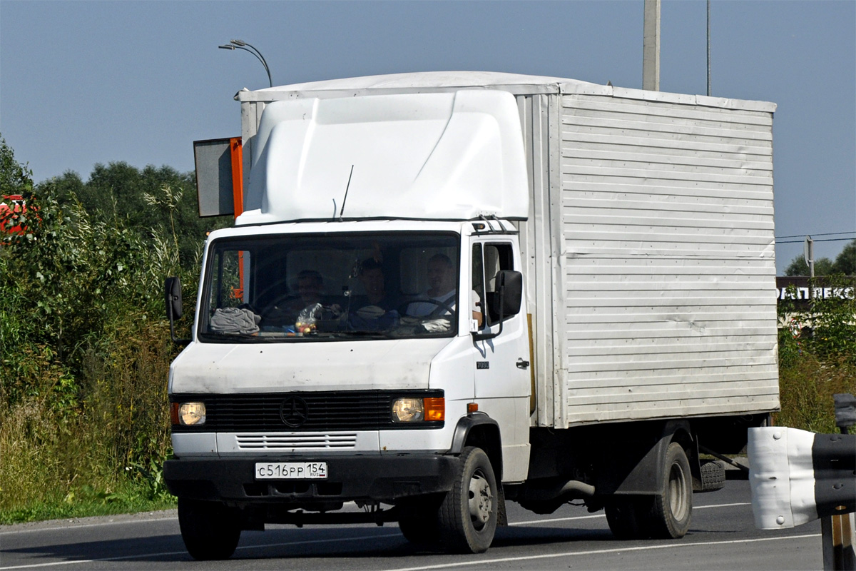 Новосибирская область, № С 516 РР 154 — Mercedes-Benz T2 ('1986)