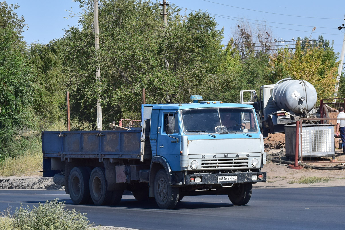 Волгоградская область, № В 816 ХУ 134 — КамАЗ-53212