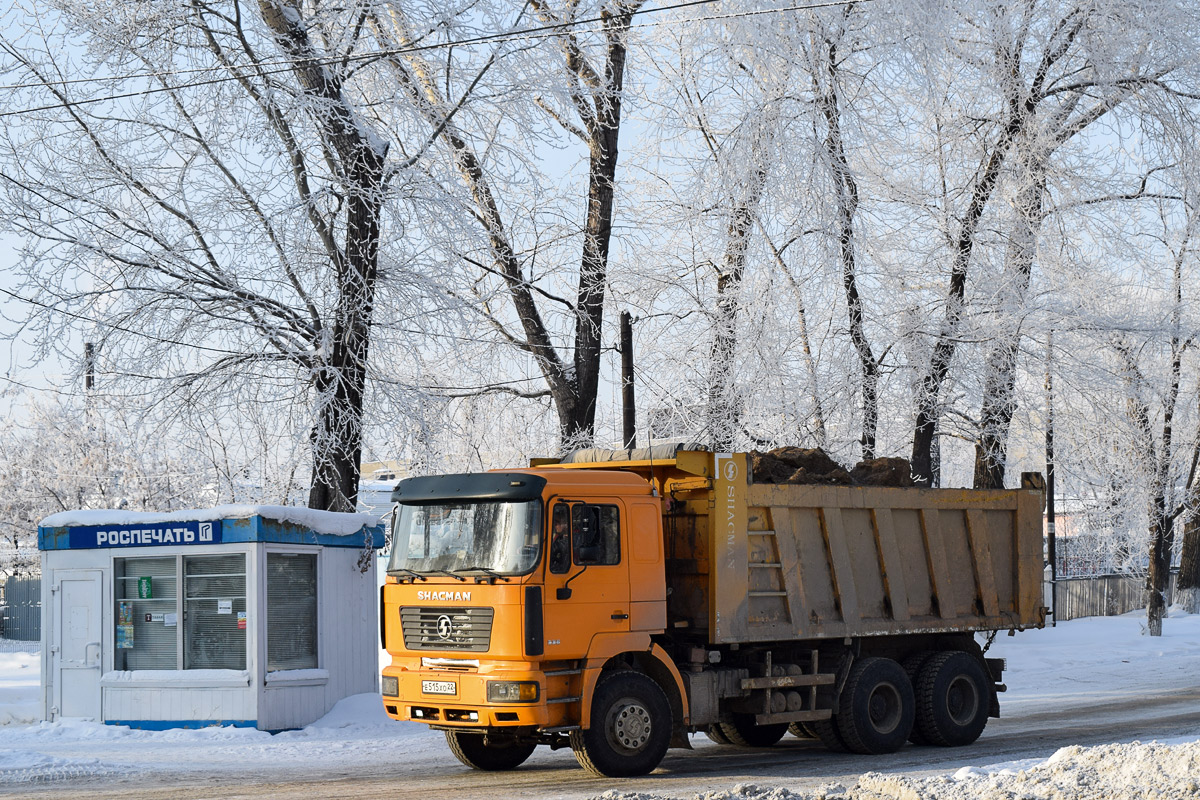 Алтайский край, № Е 515 ХО 22 — Shaanxi Shacman F2000 SX325x