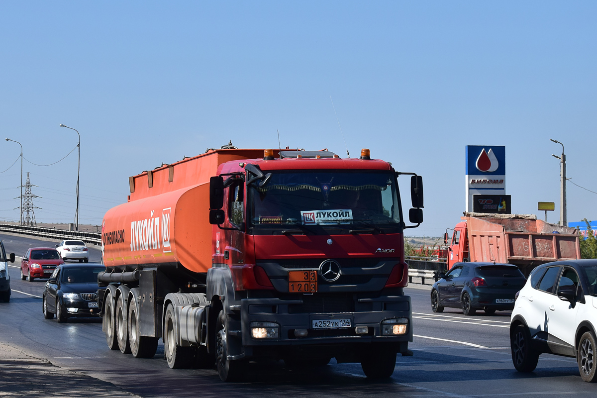 Волгоградская область, № А 252 УК 134 — Mercedes-Benz Axor 1840 [Z9M]