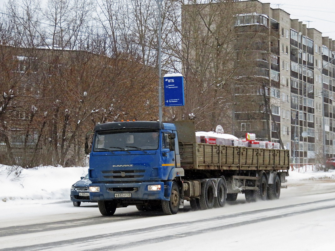 Кировская область, № В 832 ОТ 43 — КамАЗ-65116-A4