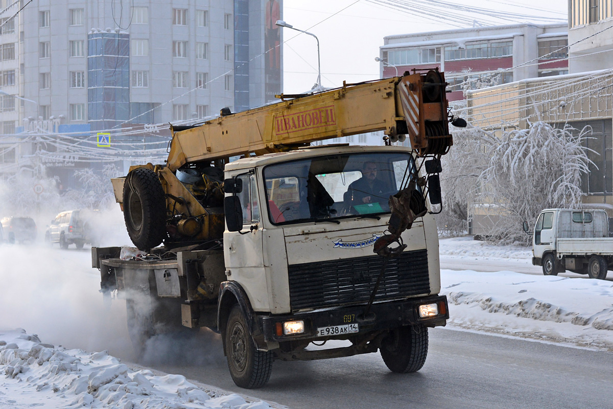 Саха (Якутия), № Е 938 АК 14 — МАЗ-5337 (общая модель)