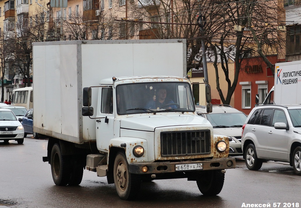 Брянская область, № Е 658 УА 32 — ГАЗ-3309