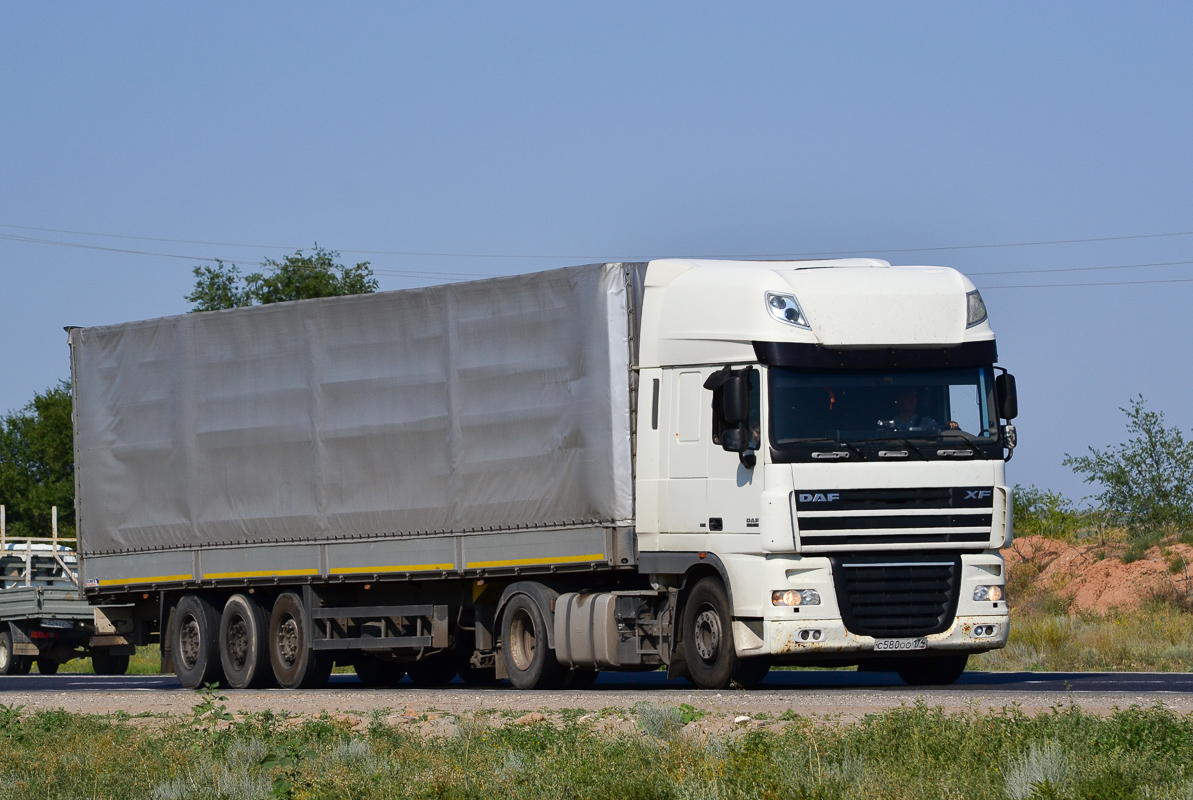 Челябинская область, № С 580 ОО 174 — DAF XF105 FT