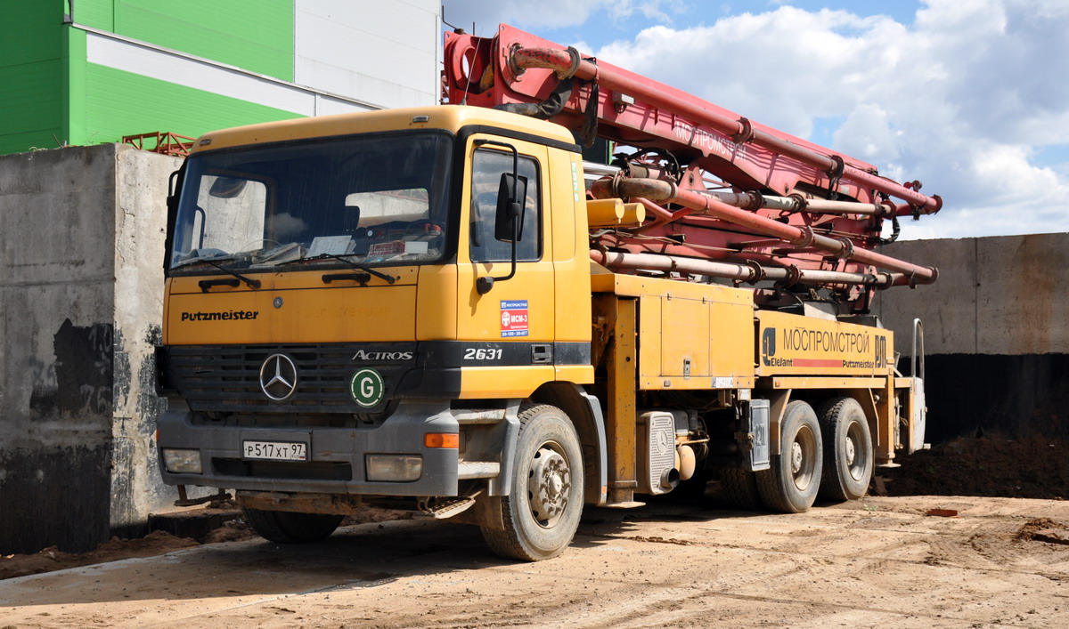 Москва, № Р 517 ХТ 77 — Mercedes-Benz Actros ('2003) 2631