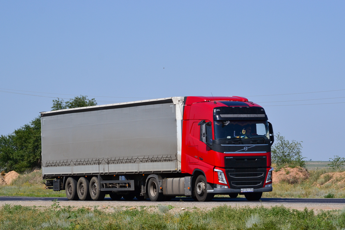 Саратовская область, № А 513 СТ 164 — Volvo ('2012) FH.420 [X9P]