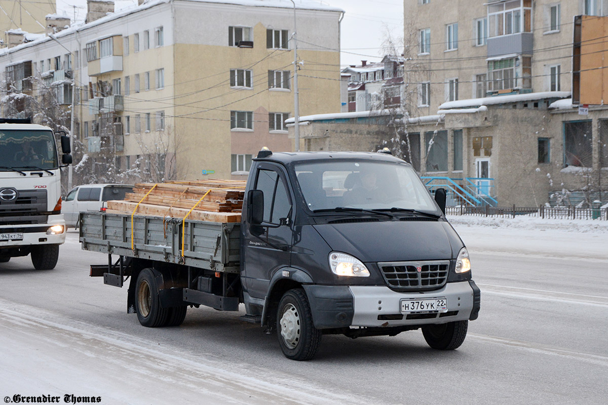 Саха (Якутия), № Н 376 УК 22 — ГАЗ-331061 "Валдай"