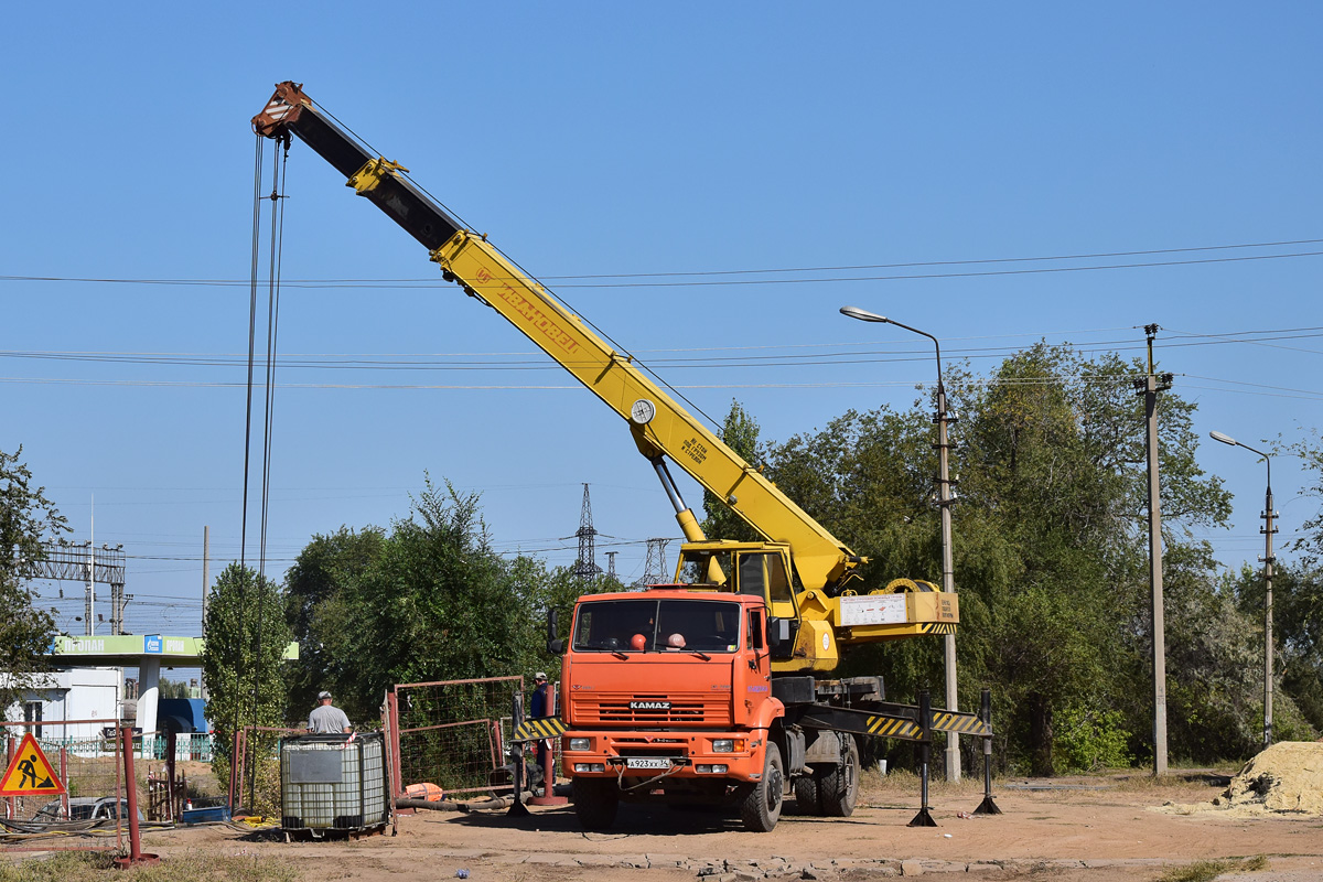 Волгоградская область, № А 923 ХХ 34 — КамАЗ-53605-15 [53605R]