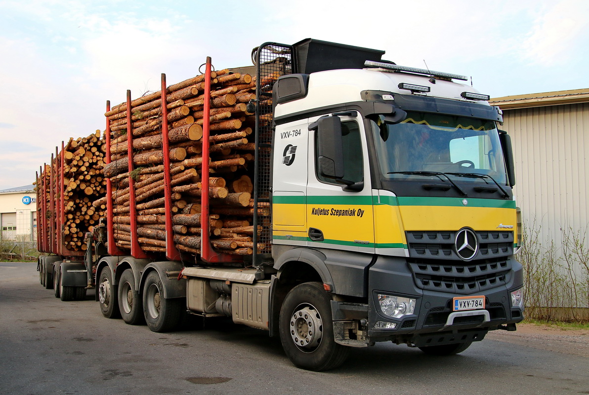 Финляндия, № VXV-784 — Mercedes-Benz Arocs (общ.м)