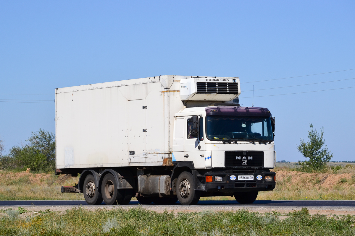 Волгоградская область, № Е 586 КО 134 — MAN F90 (общая модель)