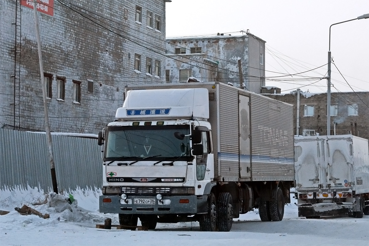 Амурская область, № Е 792 СР 28 — Hino FN