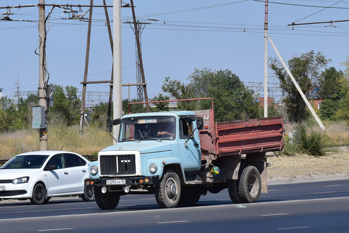 Волгоградская область, № С 295 УА 34 — ГАЗ-33072