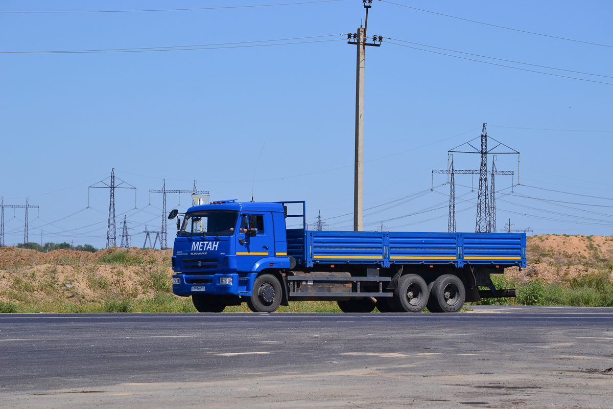 Волгоградская область, № В 193 КМ 134 — КамАЗ-65117-32