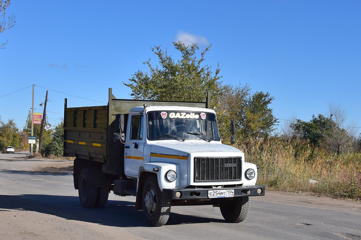 Волгоградская область, № Е 254 МТ 134 — ГАЗ-3309