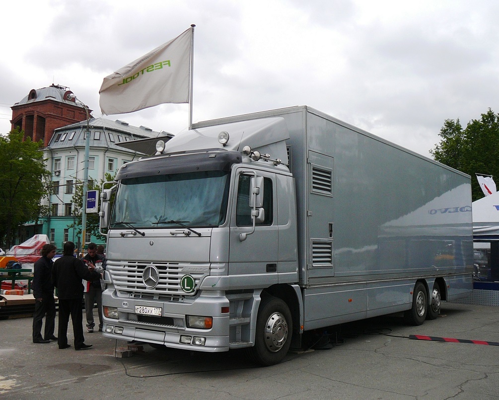 Москва, № Т 280 ХХ 177 — Mercedes-Benz Actros ('1997)