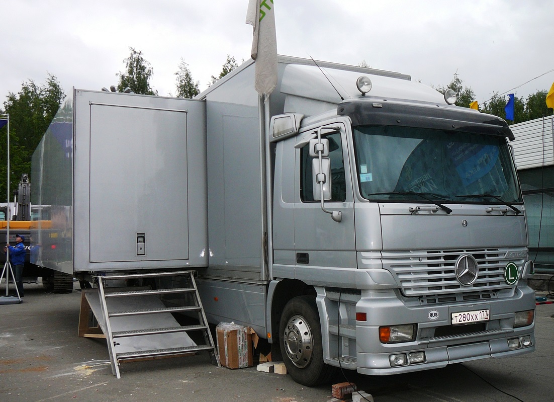 Москва, № Т 280 ХХ 177 — Mercedes-Benz Actros ('1997)