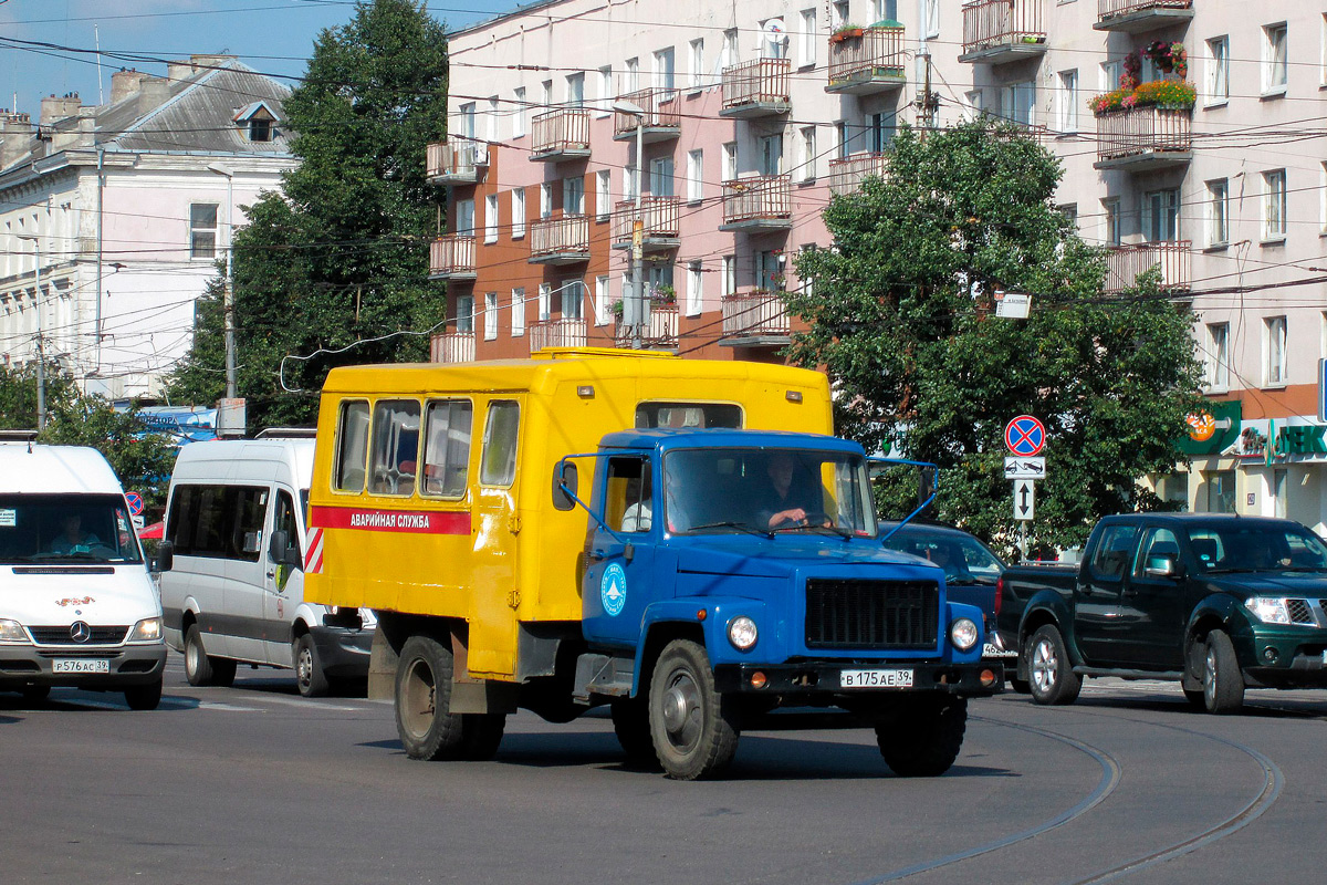 Калининградская область, № В 175 АЕ 39 — ГАЗ-3307