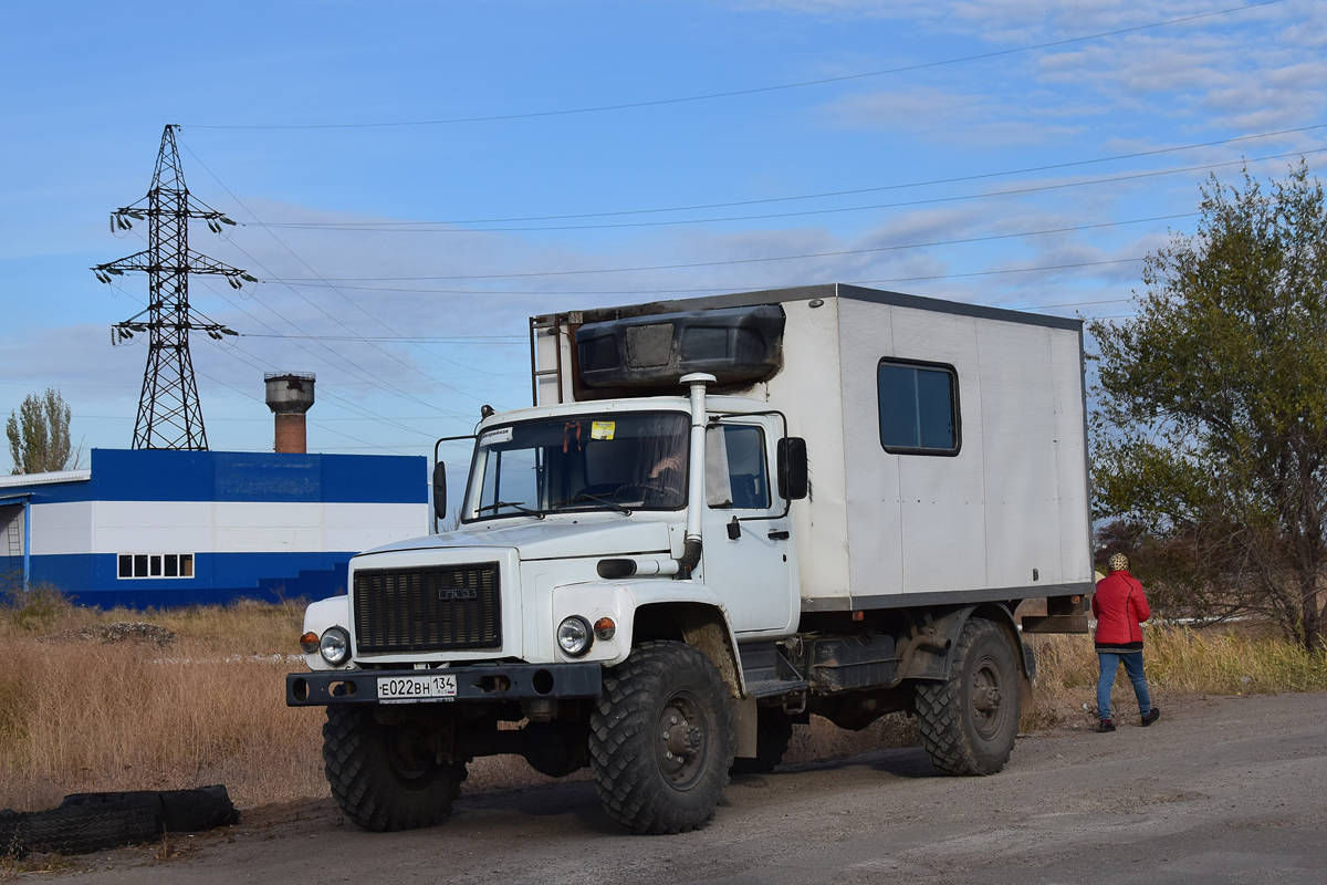 Волгоградская область, № Е 022 ВН 134 — ГАЗ-33081 «Садко»