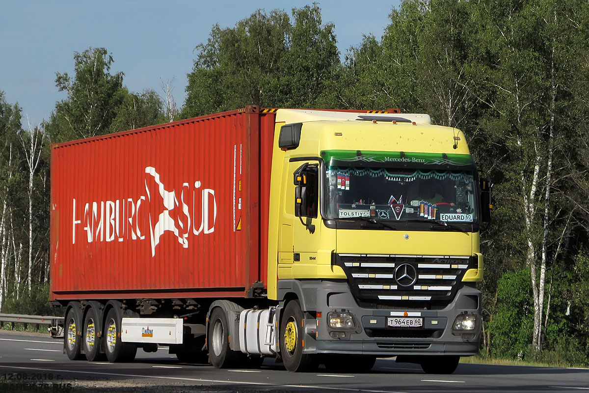 Псковская область, № Т 964 ЕВ 60 — Mercedes-Benz Actros ('2003) 1844