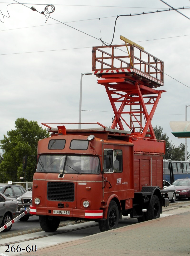 Венгрия, № BHG-713 — Škoda 706 RTK; Венгрия — Работы по строительству и реконструкции трамвайной сети в Будапеште