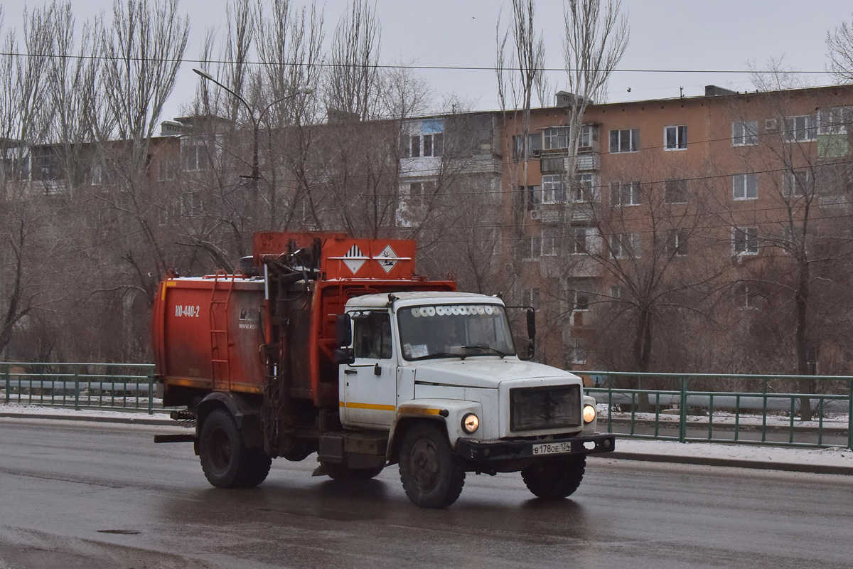 Волгоградская область, № В 178 ОЕ 134 — ГАЗ-3309