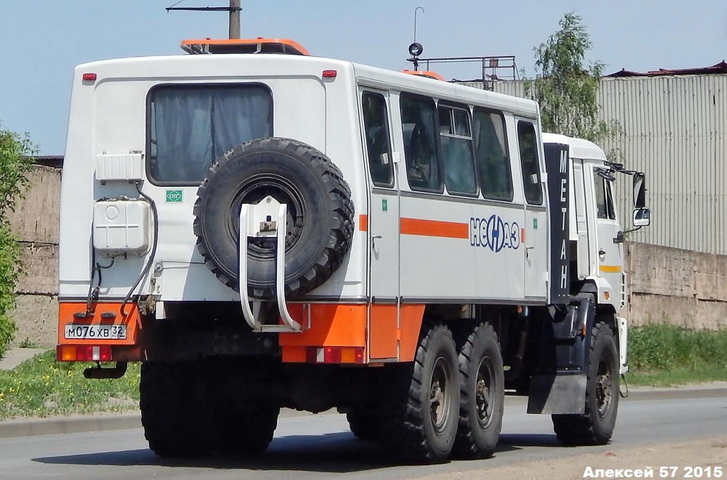 Брянская область, № М 076 ХВ 32 — КамАЗ-43114-30