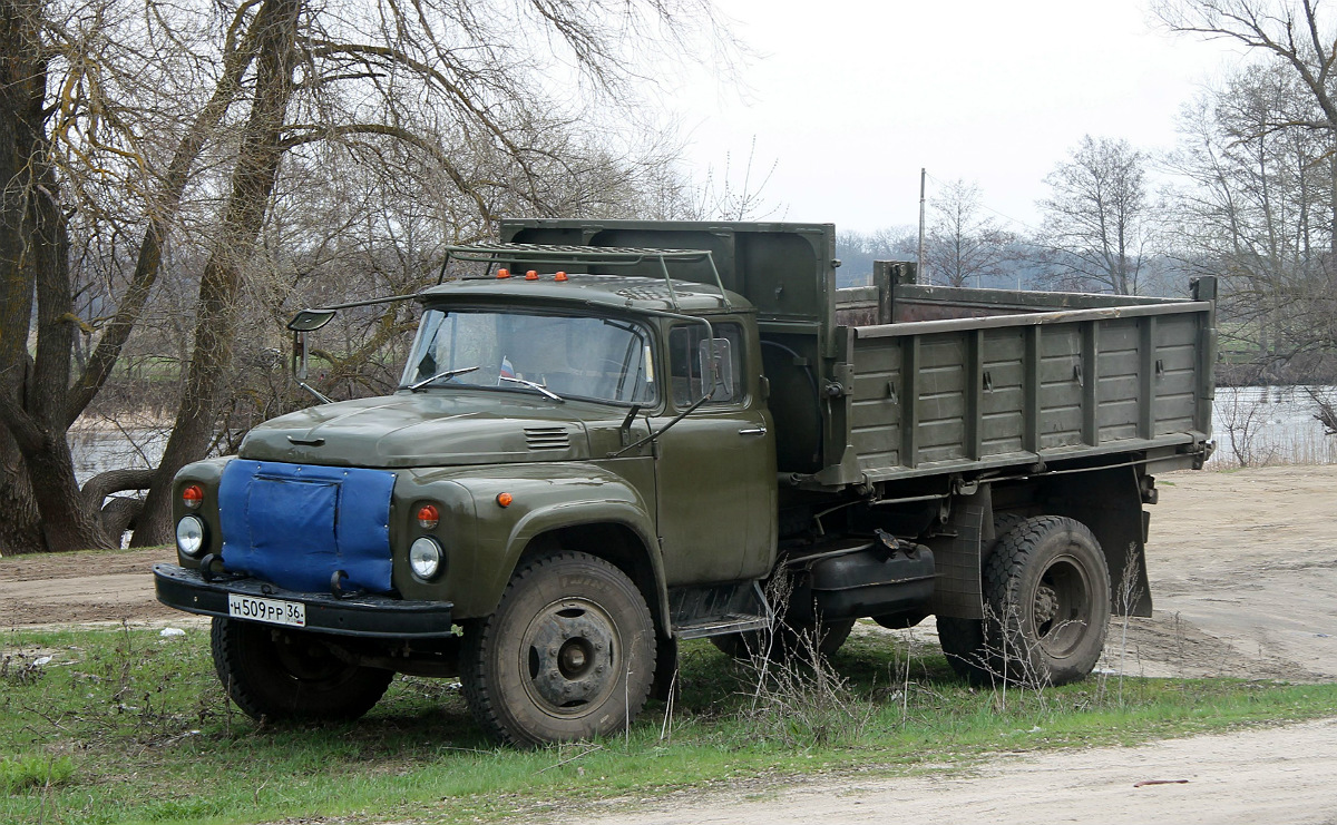 Воронежская область, № Н 509 РР 36 — ЗИЛ-495710