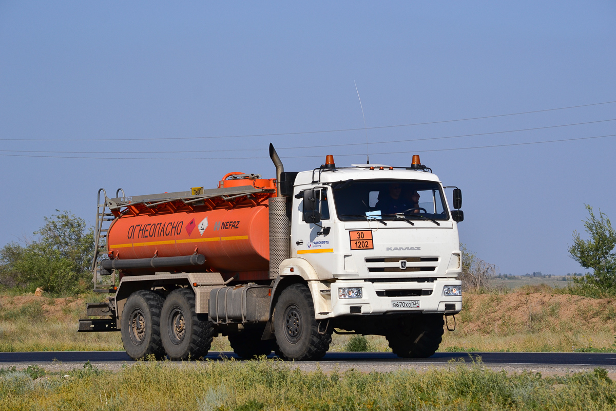 Волгоградская область, № В 670 ХО 134 — КамАЗ-43118-46