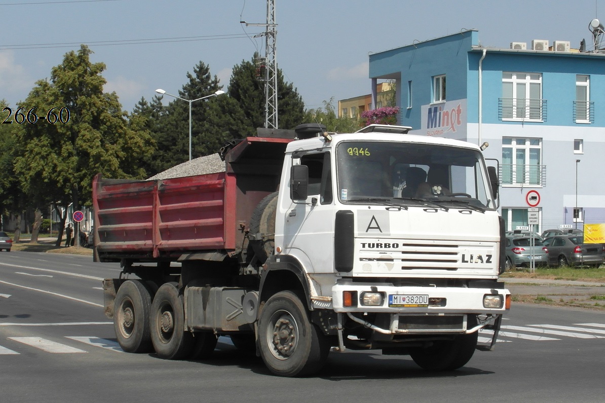 Словакия, № MI-382DU — LIAZ 300