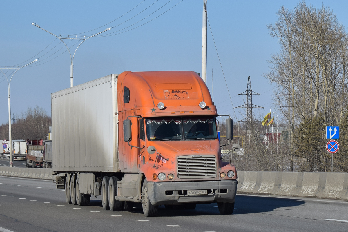 Пермский край, № А 488 РХ 159 — Freightliner Century Class