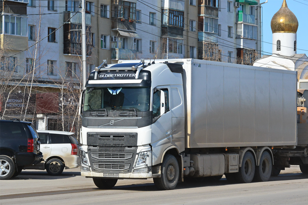 Саха (Якутия), № (14) Б/Н 0105 — Volvo ('2012) FH.460