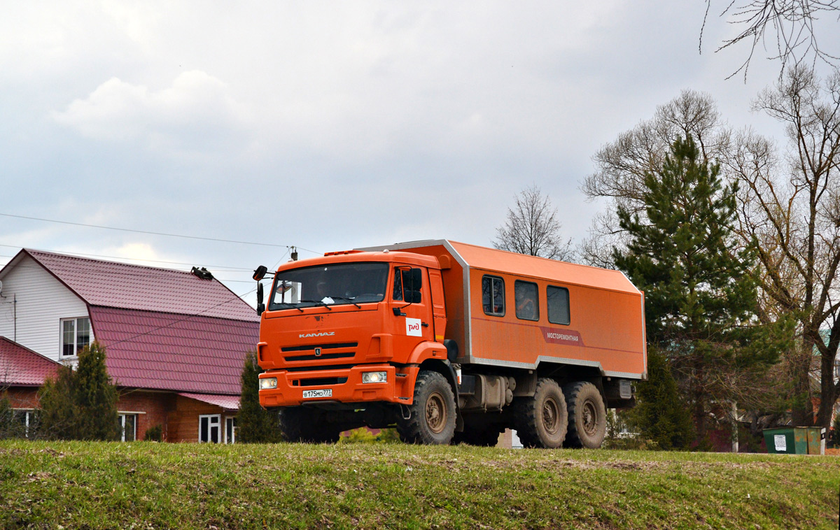 Москва, № В 175 МО 777 — КамАЗ-43118-46