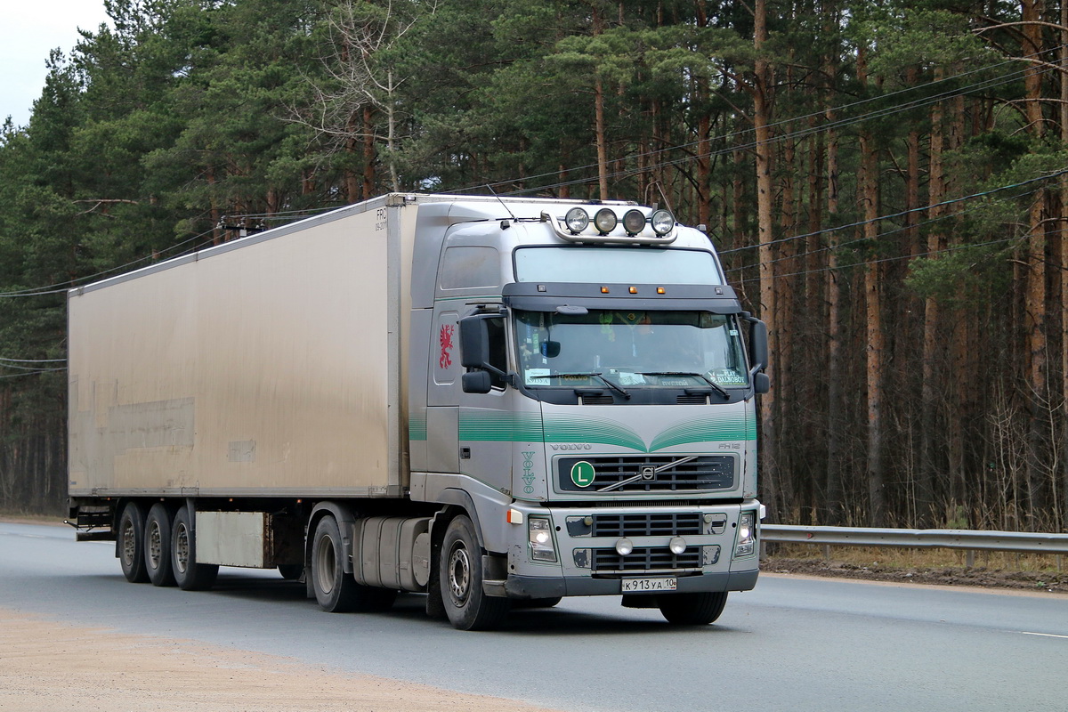 Карелия, № К 913 УА 10 — Volvo ('2002) FH12.420